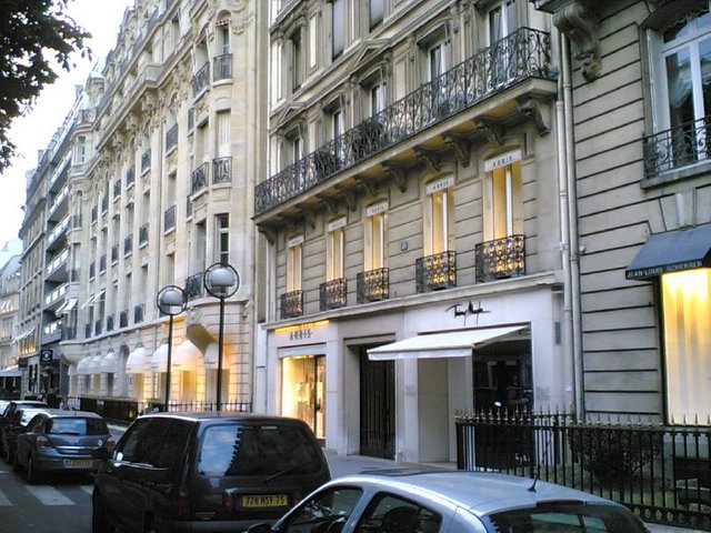 avenue-montaigne