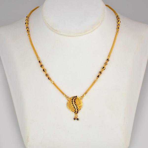 gold mangalsutra 