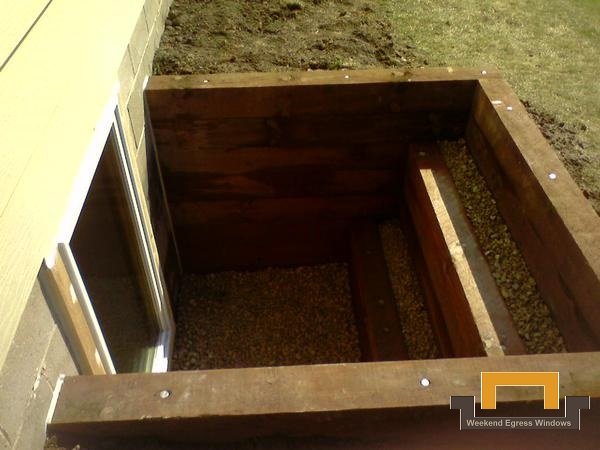 Egress Timber Well With Steps