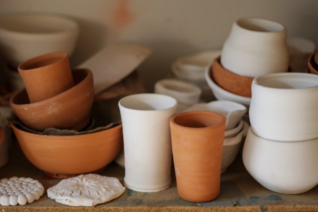Pottery Clay for Ceramics. Stoneware, Earthenware, & Porcelain