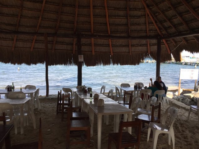 Puerto Juárez un lugar para comer mariscos cerca de Cancún. — Steemit