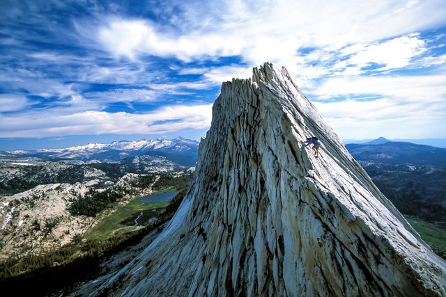 Yosemite Tuolumne Meadows Matthes Crest Climber