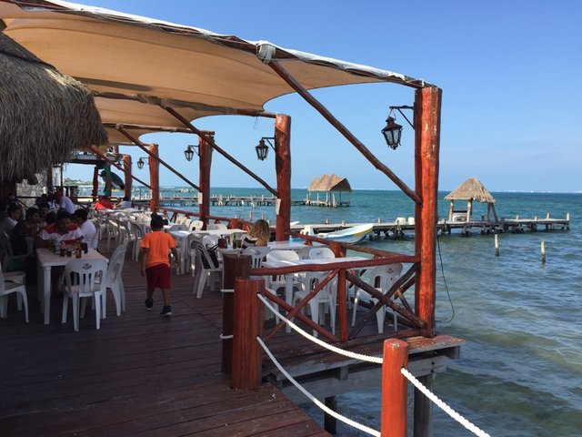 Puerto Juárez un lugar para comer mariscos cerca de Cancún. — Steemit