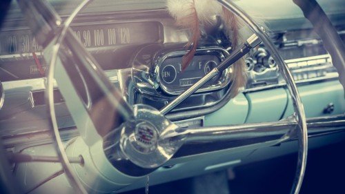 Vintage_Car_Model_Inside_Cadillac_uhd.md.jpg