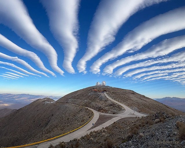 Undulatus Clouds over Las Campanas Observatory