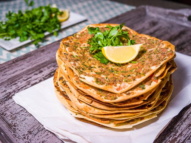 1- Lahmacun