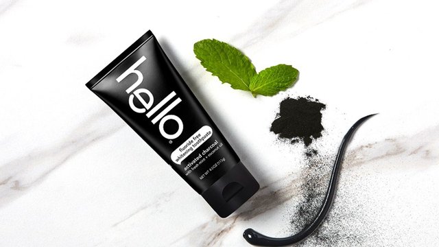 Hello Products Activated Charcoal Fluoride Free Whitening Toothpaste Review 