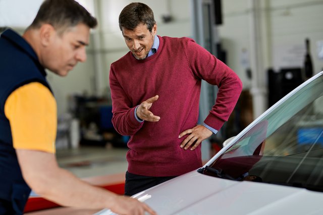 Signs Your Car's Bumper Needs Repair