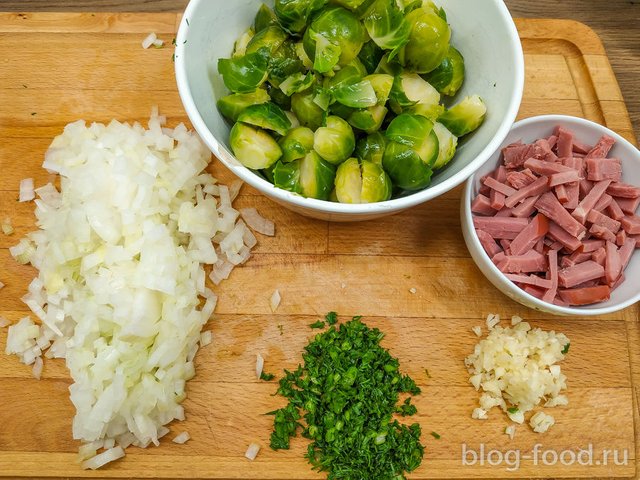 Ham and Brussels sprouts pie