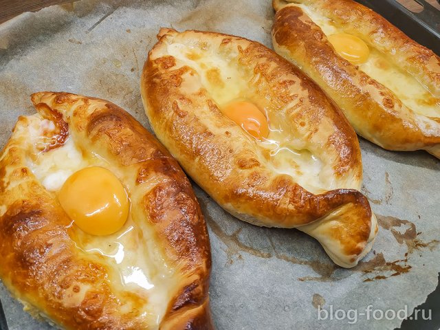 Khachapuri in Adjarian