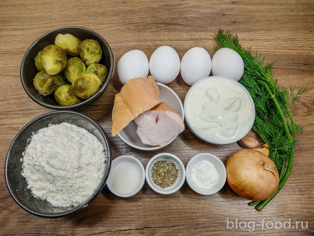 Turkey pie with Brussels sprouts and eggs