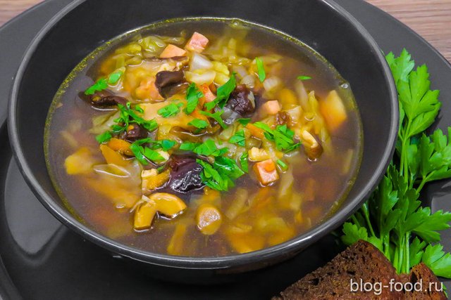 Soup with porcini mushrooms