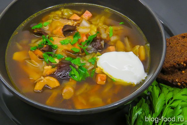 Soup with porcini mushrooms