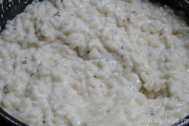 Creamy risotto with chicken and mushrooms