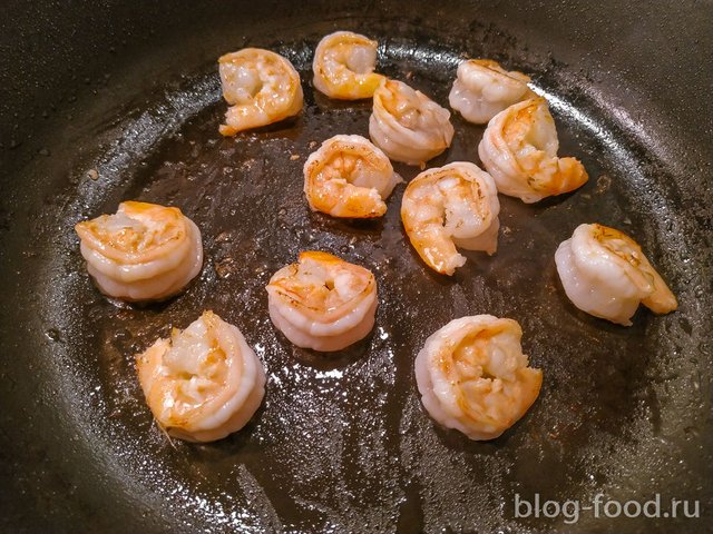 Shrimp with stir-fry vegetables