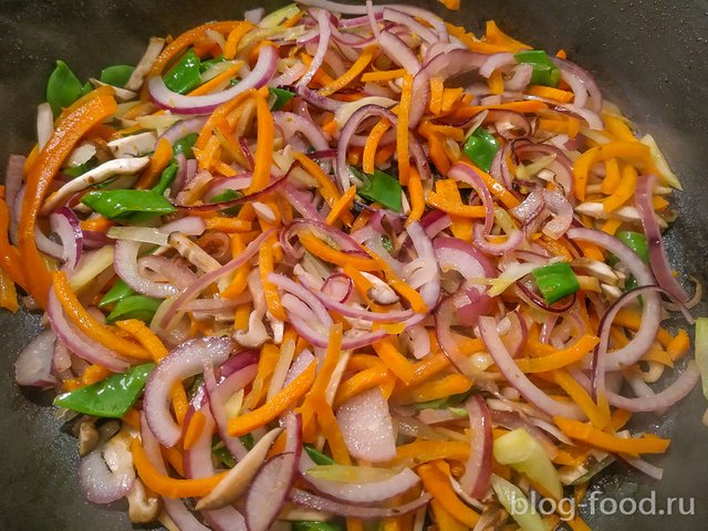 Shrimp with stir-fry vegetables