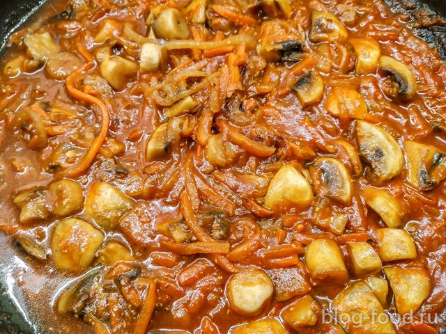 Mushroom goulash