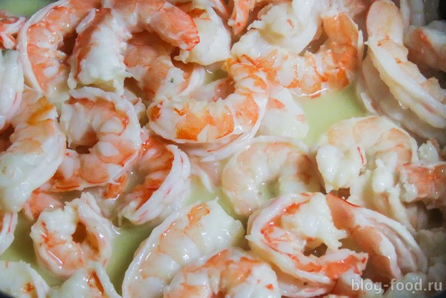 Shrimp salad with honey-lime dressing