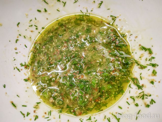 Warm salmon salad with asparagus