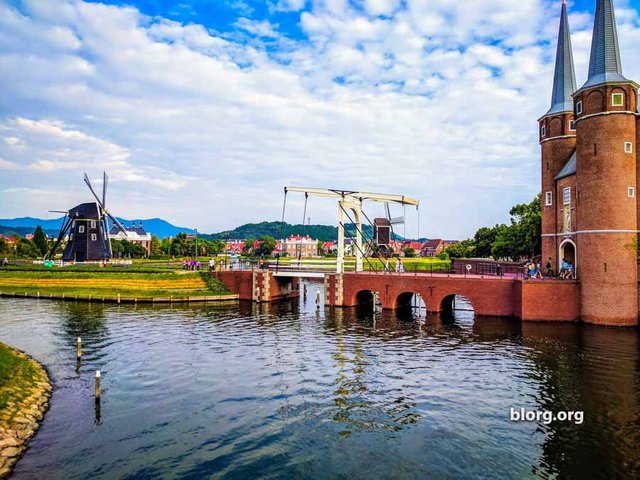 dutch amusement park