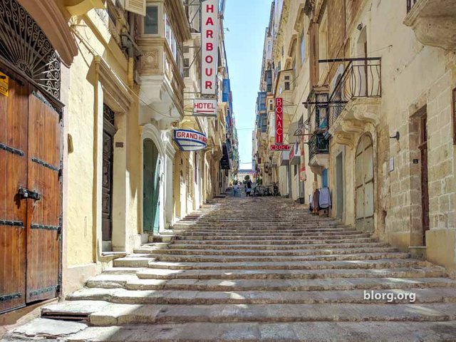 valletta staircase