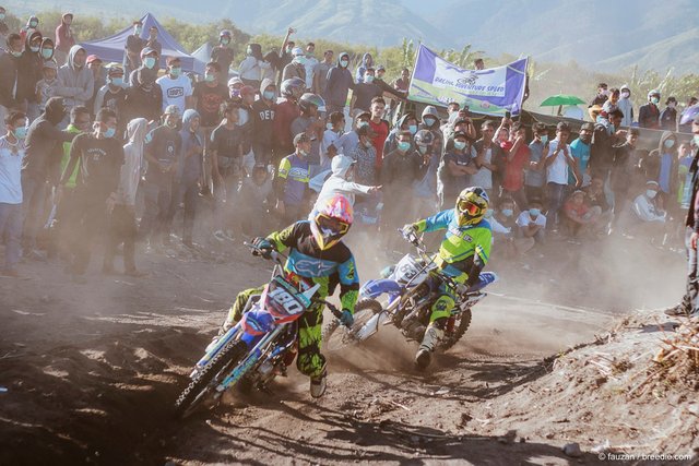 Open Grasstrack Championship 2019 Piala Kapolres Bener Meriah menyambut HUT Bhayangkara ke-73 di sirkuit buatan Desa Rembele, Minggu 30 Juni 2019.