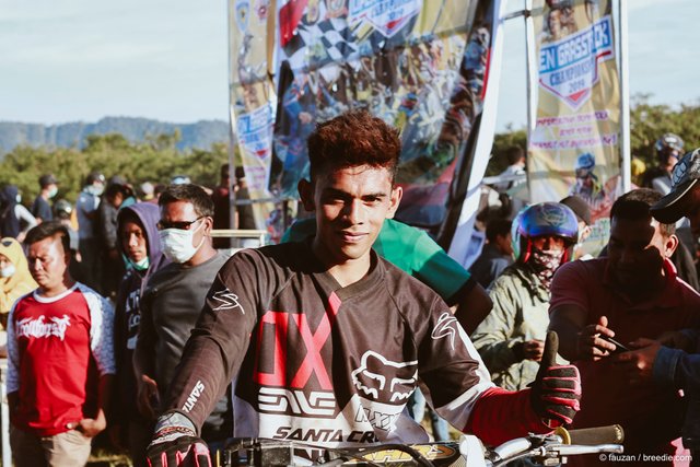 Open Grasstrack Championship 2019 Piala Kapolres Bener Meriah menyambut HUT Bhayangkara ke-73 di sirkuit buatan Desa Rembele, Minggu 30 Juni 2019.