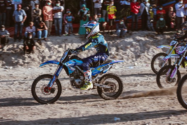 Open Grasstrack Championship 2019 Piala Kapolres Bener Meriah menyambut HUT Bhayangkara ke-73 di sirkuit buatan Desa Rembele, Minggu 30 Juni 2019.