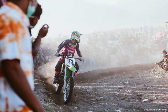 Open Grasstrack Championship 2019 Piala Kapolres Bener Meriah menyambut HUT Bhayangkara ke-73 di sirkuit buatan Desa Rembele, Minggu 30 Juni 2019.