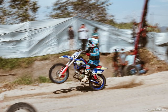 Open Grasstrack Championship 2019 Piala Kapolres Bener Meriah menyambut HUT Bhayangkara ke-73 di sirkuit buatan Desa Rembele, Minggu 30 Juni 2019.