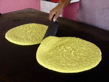 Arepas de budare en leña, Tradición Venezolana. — Steemit