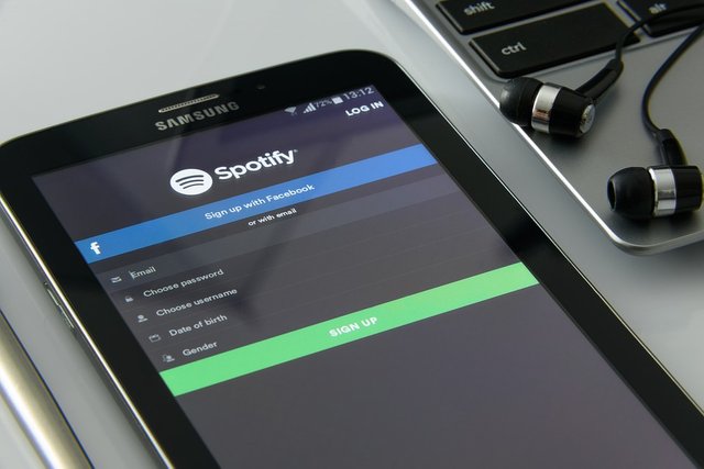 spotify buys blockchain