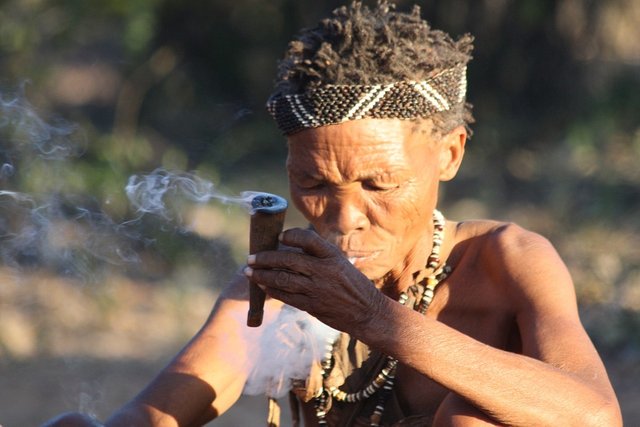 Mujer, IndÃ­genas, Fumar, Humo, Mujer De Bush, Persona