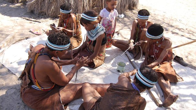 Botswana, Gente De Bush, Buschman, TradiciÃ³n Y