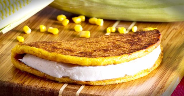 Budare - 🫓 ¡Viernes de Budare! Ordena de nuestra gran variedad de Arepas  Venezolanas, refréscate con nuestro Papelón con limón, ordena nuestros  tequeños y pide Cachapas 🤤. Ven y comparte en un