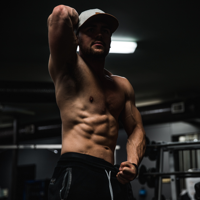 absorbing a punch with the obliques