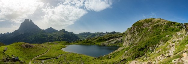 view-pic-du-midi-d-ossau-french-pyrenees_112793-3725.jpg