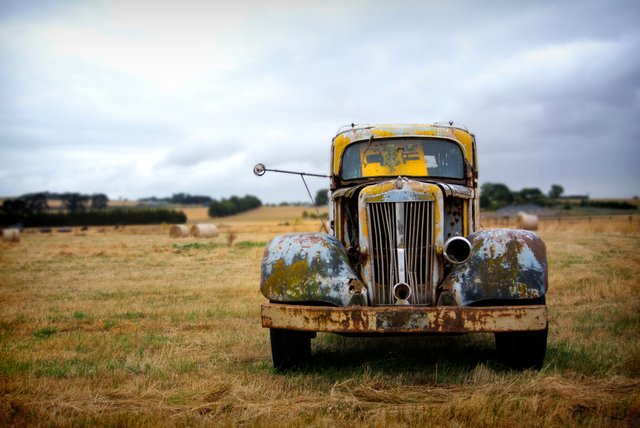 car-field-old-transport-truck-vehicle-36641-pxhere.com.jpg