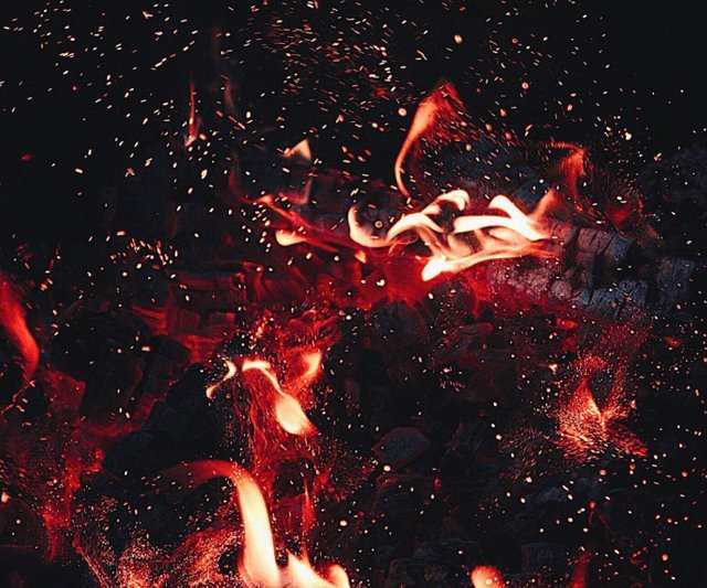 black-background-bonfire-burn-1695050.jpg