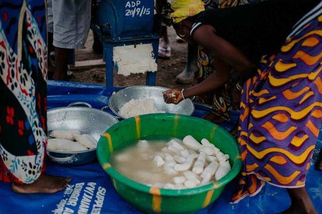 grinding-cassava-1024x681.jpg