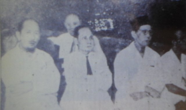 M Natsir dan Ali Sastroamidjojo di Banda Aceh.jpg