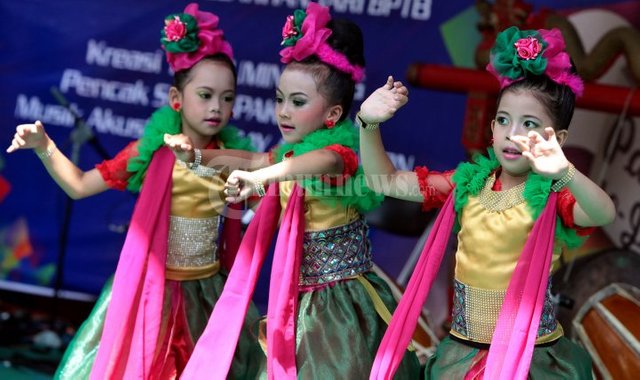 20130627_tari-ronggeng-nyentrik_6047.jpg