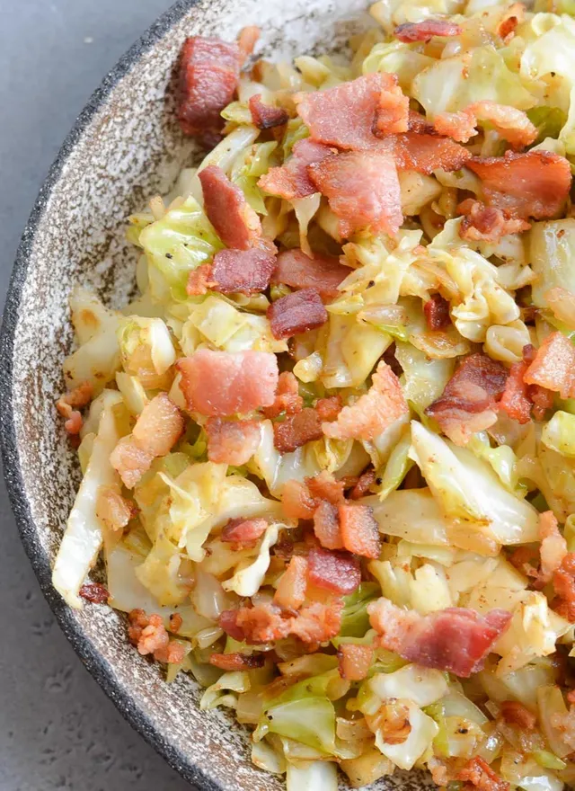 easy-keto-bacon-fried-cabbage-low-carb-side-dish-recipe-3.webp