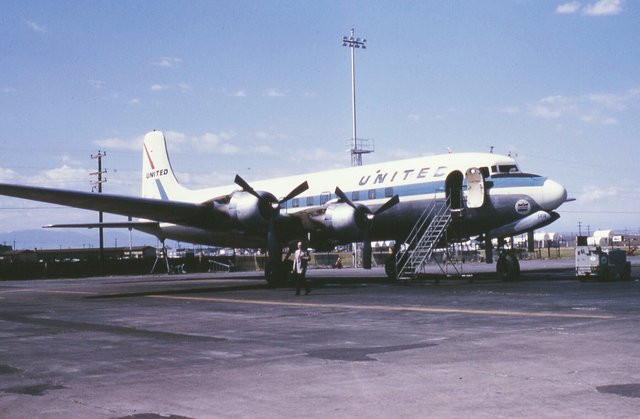 6609-UAL-DC-6-NorthRampStapletonDEN.jpg
