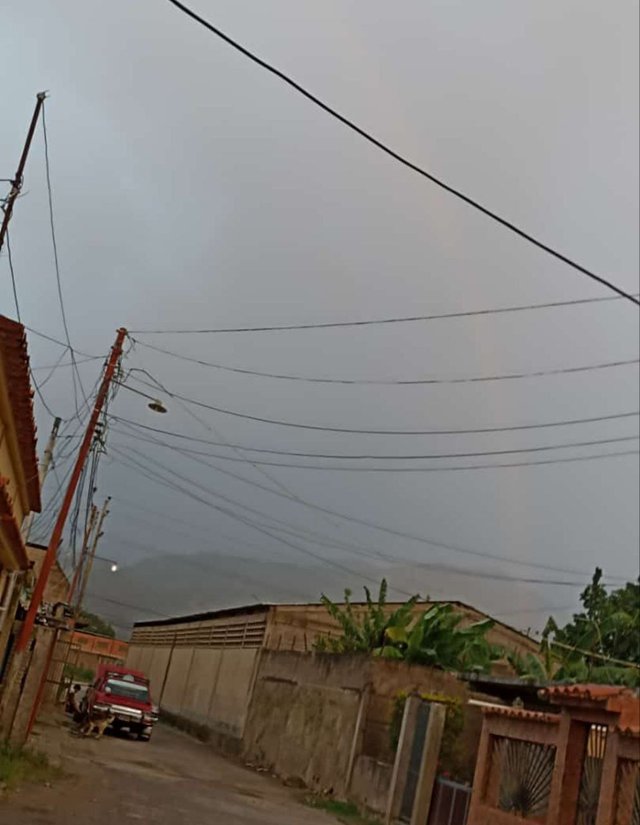 Arcoiris desde nuestra calle.jpg