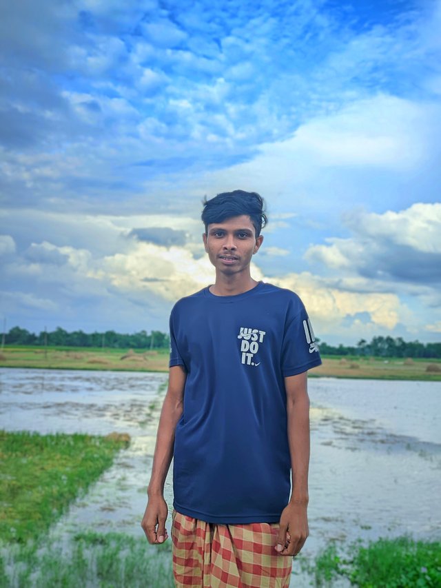 Raju20250524_165811_Vivid Human Portrait By Light Editz.PORTRAIT.jpg