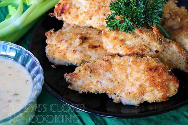 EyesClosedCooking-BakedBreadedChickenStrips---01.jpg