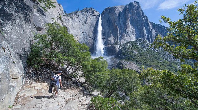 Yosemite-Falls-2.jpg