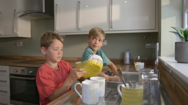 playtime-washing-up.jpg