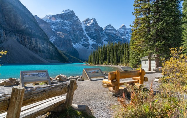 Moraine-lakeshore-trail-1600px.jpg